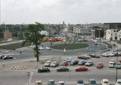 23255 Gezicht op de rotonde gelegen op het kruispunt tussen de Catharijnebaan (links) en de Amsterdamsestraatweg ...